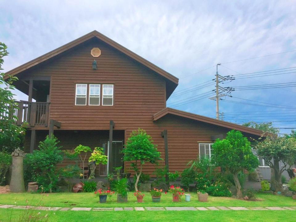 Namu Hyanggi Pension Jeju Buitenkant foto